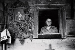 20150121-lens-romania-slide-9UY2-superJumbo